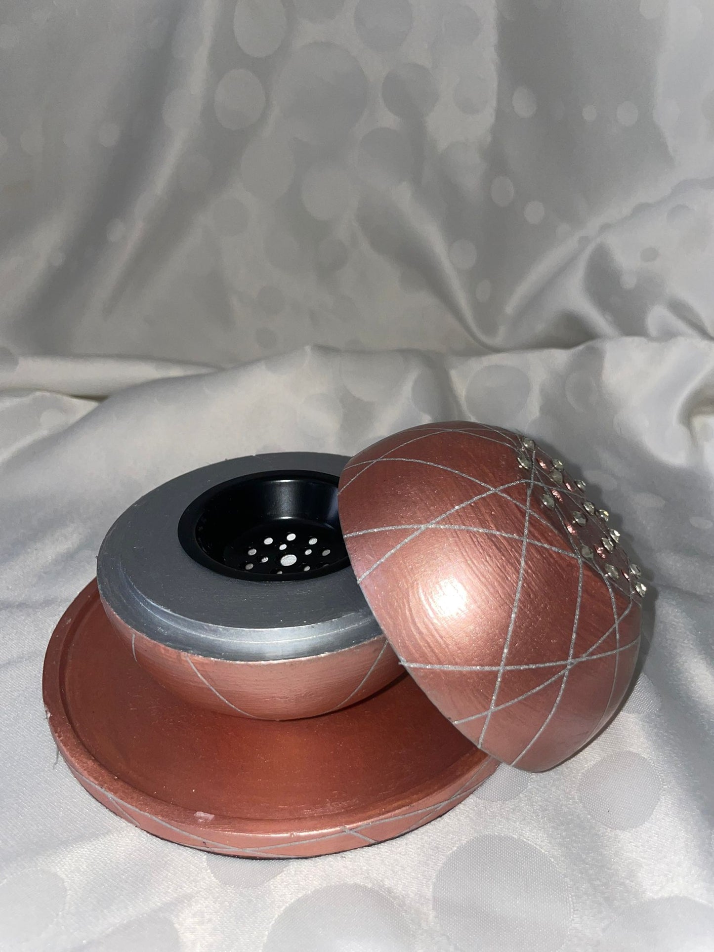 Sphère pour encens : Ensemble "Lady Rose". "Vendue sans le plateau"